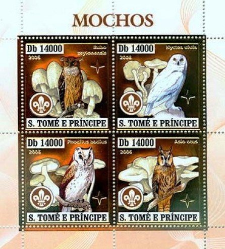 Owls and mushrooms (gold)